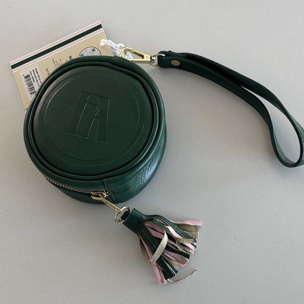Green Round Leather Wristlet